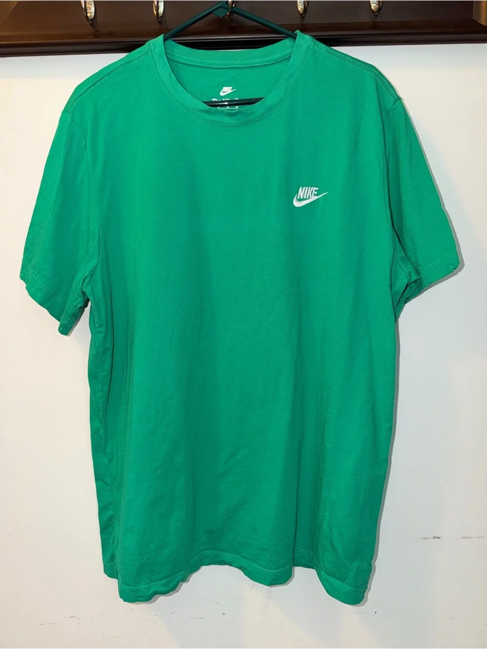 Nike Men's Green Logo Tee Size XL